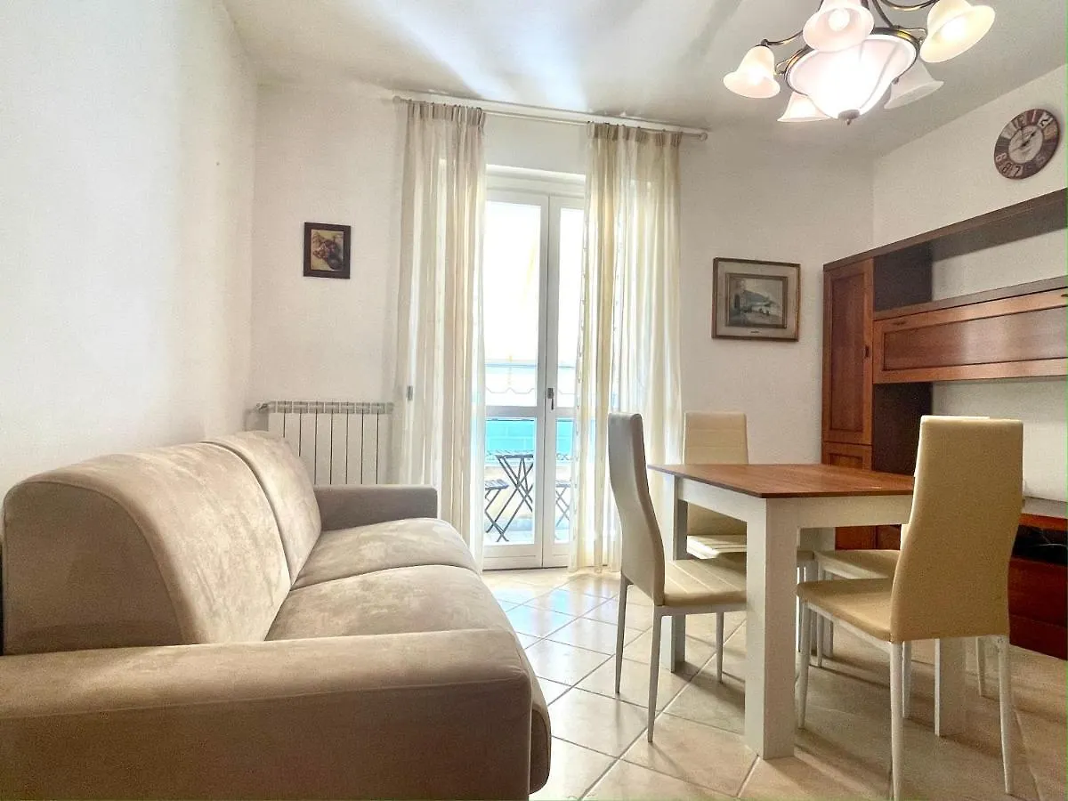 Sunset Boutique Apartment Marina di Massa Italy
